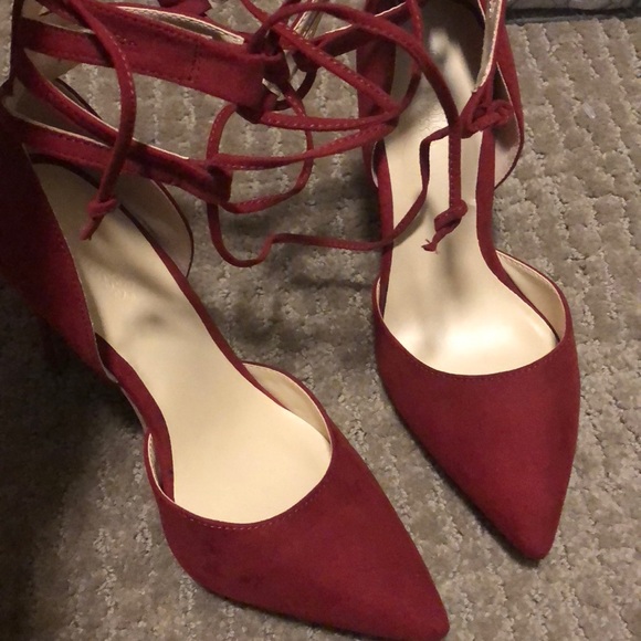 NWOT burgundy pumps Perfect condition - Picture 5 of 8